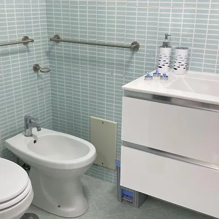 Lucia A Mare 3* Neapol